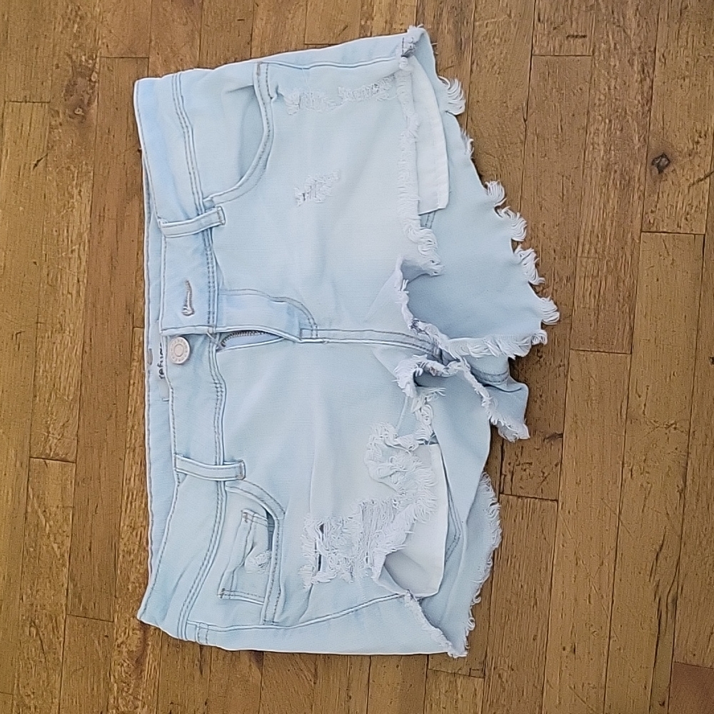 Refuge denim cutoff shorts. Size 4